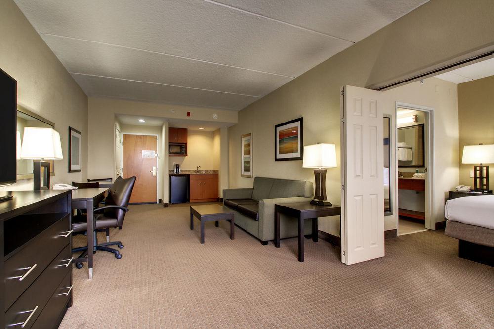Holiday Inn Express & Suites Jacksonville South East - Medical Center Area By Ihg Экстерьер фото