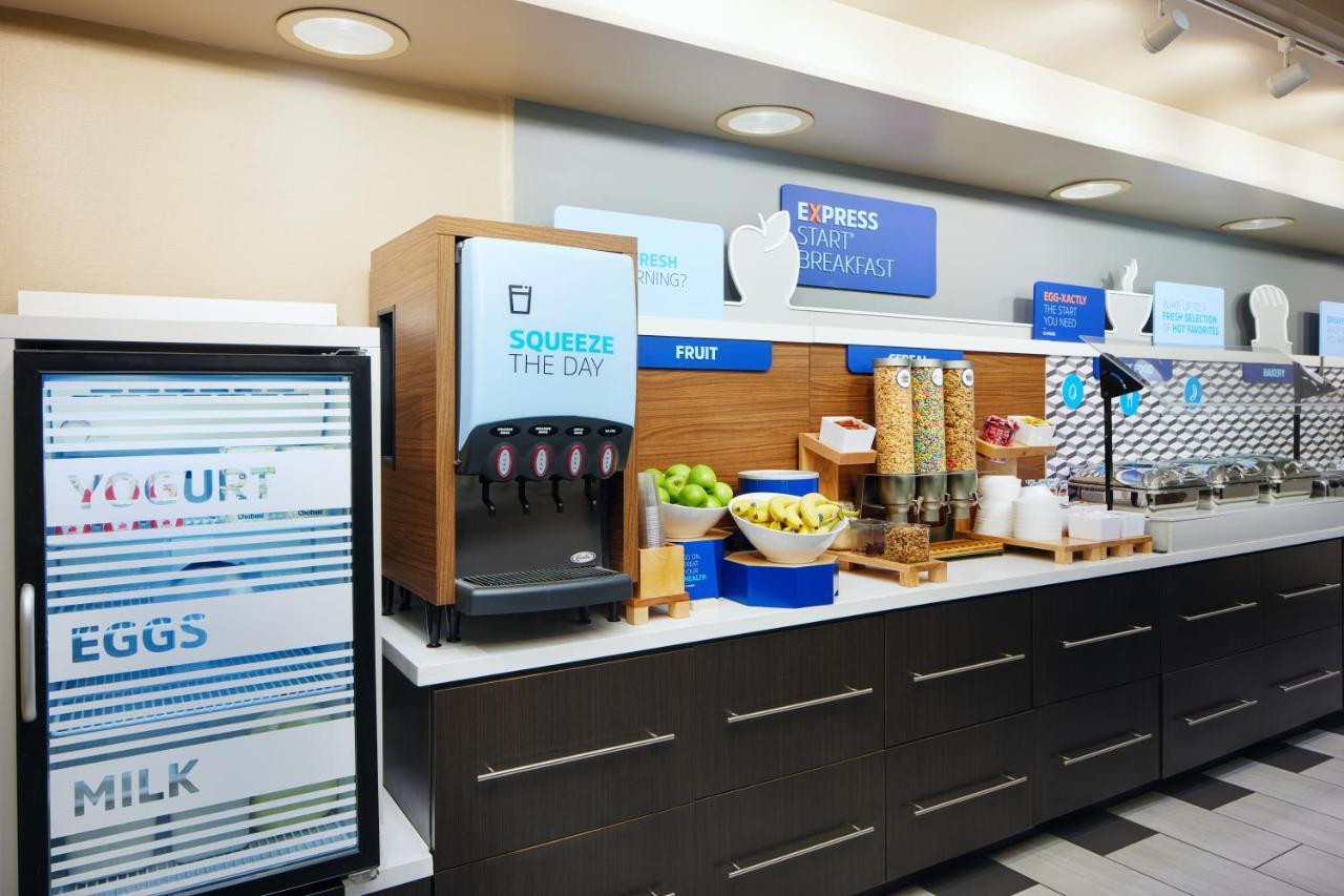 Holiday Inn Express & Suites Jacksonville South East - Medical Center Area By Ihg Экстерьер фото