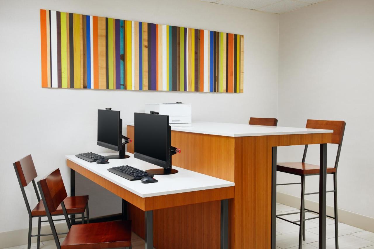 Holiday Inn Express & Suites Jacksonville South East - Medical Center Area By Ihg Экстерьер фото