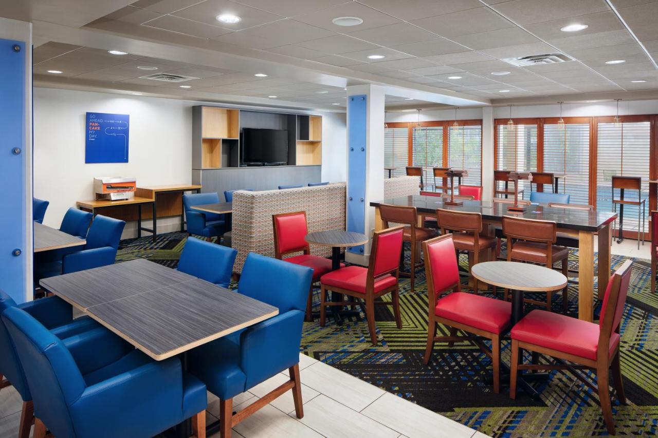 Holiday Inn Express & Suites Jacksonville South East - Medical Center Area By Ihg Экстерьер фото