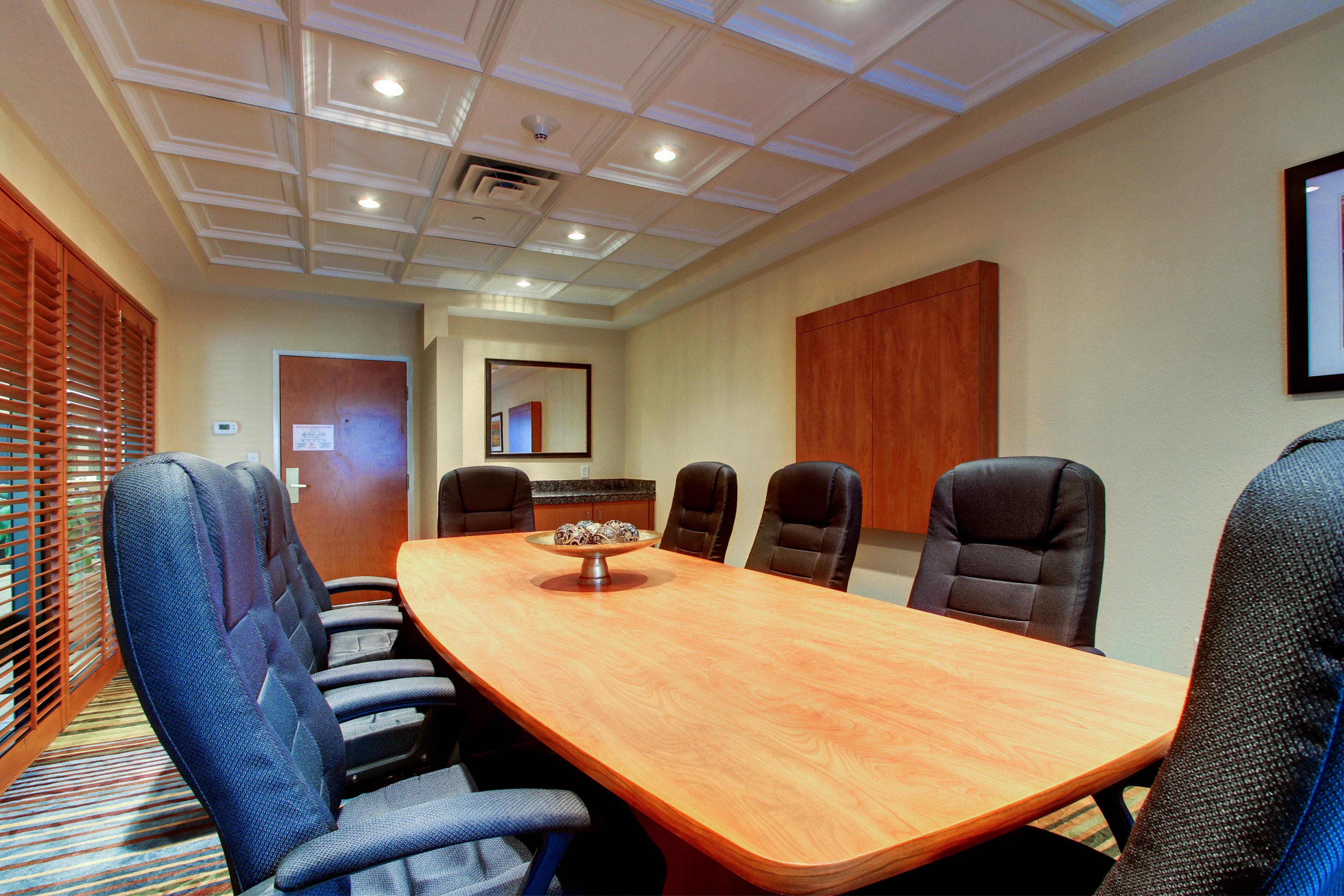 Holiday Inn Express & Suites Jacksonville South East - Medical Center Area By Ihg Экстерьер фото