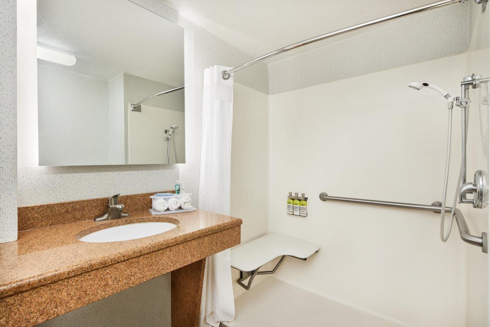 Holiday Inn Express & Suites Jacksonville South East - Medical Center Area By Ihg Экстерьер фото