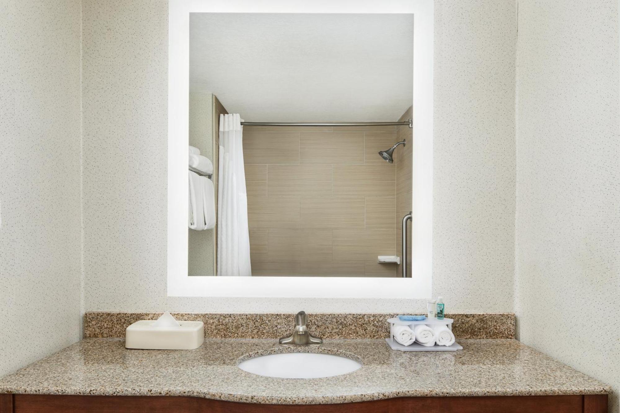 Holiday Inn Express & Suites Jacksonville South East - Medical Center Area By Ihg Экстерьер фото